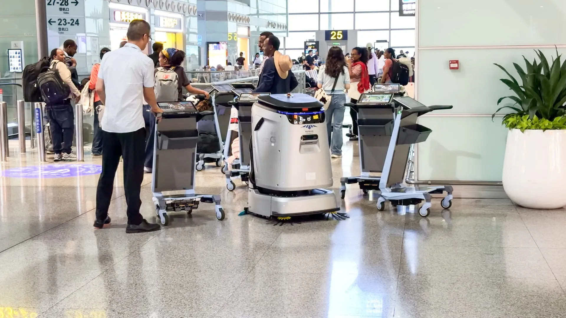 The baggage-trolley lane at a boarding gate